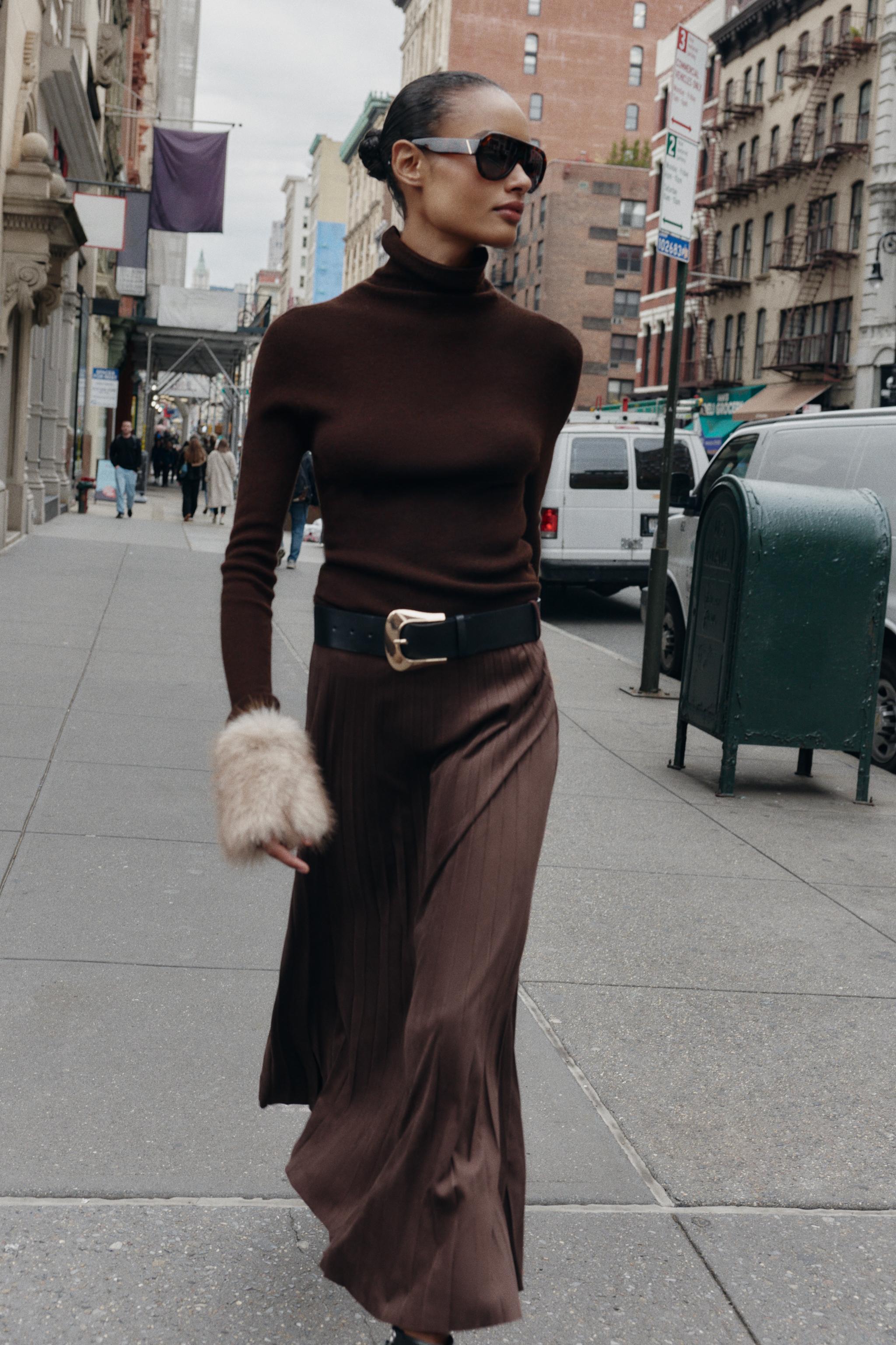 SUEDE EFFECT PLEATED MIDI SKIRT WITH BELT